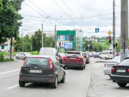 Видеоборд B у Харкові, 3,1х2,2  Дерев'янка вул., 17 - Станіслава Партали (Балакірєва) вул., в центр (напрямок до ФК "Тетра") - 457672 Фото 1