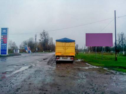 Билборд A в Шпикове, 3х6  в'їзд у місто (на перехресті) фото 1