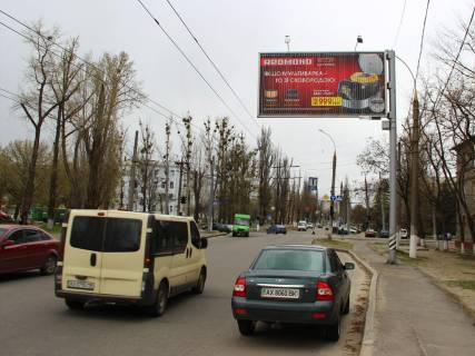 Призматрон, Призма A у Харкові, 3х6  просп. Любові Малої (Постишева) 47, в центр - 471668 Фото 1