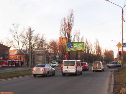 Призма B в Запорожье Клочковская ул., - Алексеевская ул., из центра - 165900 фото 1