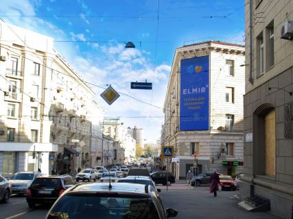 Видеоборд A у Харкові, 4,8х10,56  просп. Героїв Харкова (Московський), 10-12 - Короленка пров. 1, з центру (ТРЦ Ніколський) * вертикальний - 499507 Фото 1