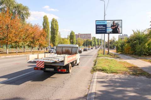 Билборд A в Харькове, 3х6  Аерокосмічний (Гагаріна) пр-т - Планерна вул., 53, з центру фото 1