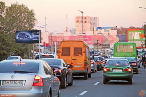 Призматрон, Призма B у Запоріжжі Героев Труда ул. (напротив дома № 2-Г), из центра (VIP) (Ниссан) - 165617 Фото 1