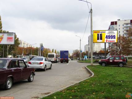 Призма A в Запорожье Героев Труда ул. - Гвардейцев-Широнинцев ул., 69/42, из центра - 165657 фото 1
