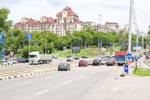Видеоборд A у Харкові, 6x3  Клочківська вул. - Клочківський узв (Пассіонарії узв.), до центру (Супермаркети "КЛАСС", "Рост", магазин МДК, автосалон "Порше", напрямок до Площі Свободи) - 457656 Фото 1