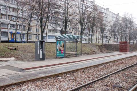 Билборд B в Харькове, 1,24х1,84  Тракторобудівників, 160 (зупинка 11-а поліклініка), в центр фото 1