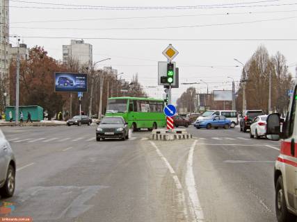 Prismatron, Prism B in Zaporizhzhya Ubilejnyj pr-t - Gvardejcev Sironincev st., 15/46, v centr (VIP) - 166134 Photo 1
