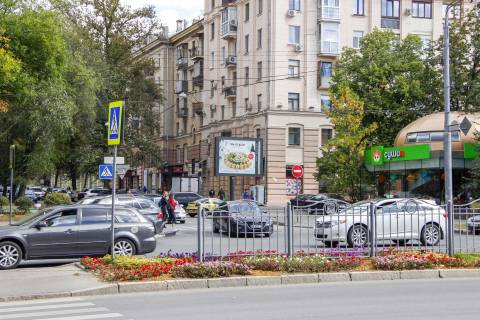 Скроллер A в Харькове, 3,1х2,2  Данилевського вул. - Науки просп. (Леніна просп.), 8, в центр, VIP - 471476 фото 1