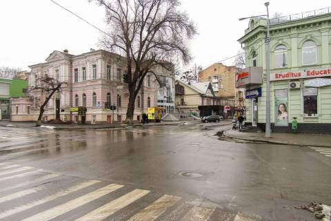 Сiтiлайт B у Харкові, 1,24х1,84  Ярослава Мудрого (Петровського) вул. - Алчевських (Артема) вул., 40/27 Фото 1