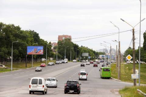Билборд B в Харькове, 3х6  Клочківська вул., 366, в центр фото 1