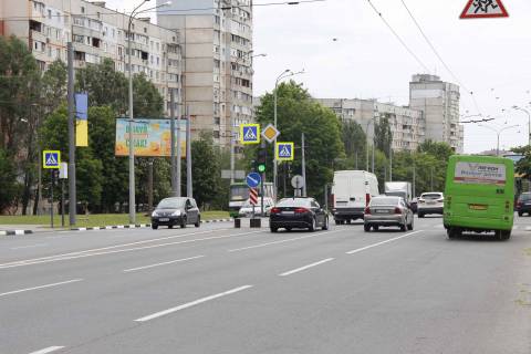 Билборд B в Харькове, 3х6  Людвіга Свободи пр-т, 32, в центр фото 1