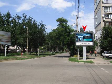 Scrolller, Scroll A in Dnipro (Dnipropetrovsk), 2.34x3.14  Володимира Антоновича (Свердлова) вул. - В’ячеслава Чорновола (Юрія Савченка) вул. - 617392 Photo 1