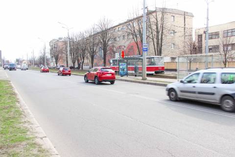 Билборд A в Харькове, 1,24х1,84  Георгія Тарасенка (Плеханівська) вул, 96 (зупинка Добровольців (Молодої Гвардії)), з центру фото 1