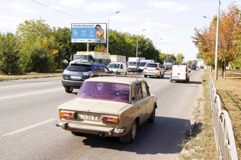 Билборд B в Харькове, 3х6  Аерокосмічний (Гагаріна) пр-т - Планерна вул., 53, в центр фото 1