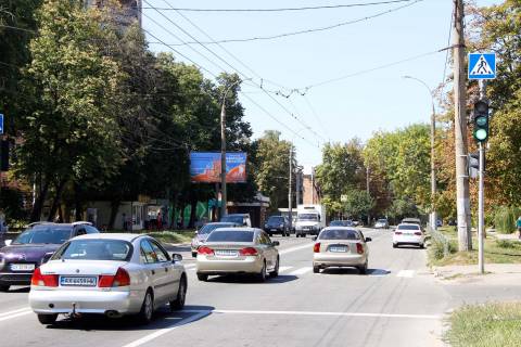 Билборд B в Харькове, 3х6  Дерев'янка вул., 38, з центру фото 1