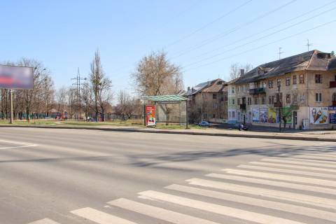 Білборд, Бігборд (Борд)  A у Харкові, 1,24х1,84  Салтівське шосе, 12 (зупинка Михайлика (раніше Височиненка)), з центру Фото 1