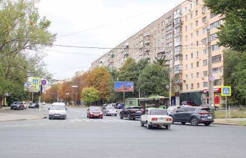 Білборд, Бігборд (Борд)  A у Харкові, 3х6  23 Серпня вул., 2, в центр Фото 1