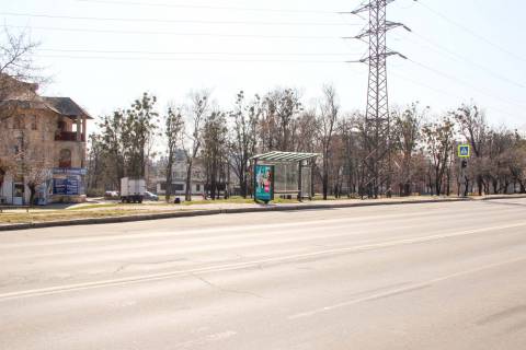 Билборд B в Харькове, 1,24х1,84  Салтівське шосе, 12 (зупинка Михайлика (раніше Височиненка)), в центр фото 1