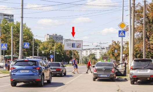 Призма A в Харькове, 3х6  просп. Ювілейний (П'ятдесятиріччя ВЛКСМ ) 83, в центр (коло тролейбуса) - 472011 фото 1