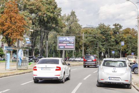 Бэклайт A в Харькове, 3,1х2,2  просп. Незалежності (просп. Правди) 5-б - Леся Курбаса (Ромен Роллана) вул., в центр, VIP фото 1