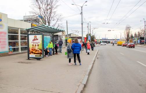 Сiтiлайт B у Харкові, 1,24х1,84  Петра Григоренка проспект (кол. Маршала Жукова), 2/144 (зупинка ст. м. Палац спорту (Маршала Жукова)), в центр Фото 1