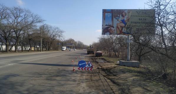 Білборд, Бігборд (Борд)  A у Одесі р-к Анжеліка на колі Фото 1