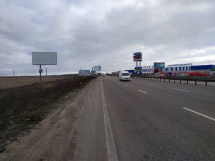 Билборд B в Одессе, 6х3  між Епіецентром та 7 км, транспорт рухається з 7 км у м. Одеса фото 1