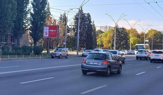 Бэклайт B в Киеве, 3.20 x 2.24  Солом'янська площа, до Севастопольської площі фото 1