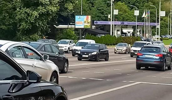 Бэклайт B в Киеве, 3.20 х 2.24  Миколи Міхновського бульвар (Дружби Народів бульвар), АЗС "Socar", к Площади ВОВ, мосту Патона фото 1