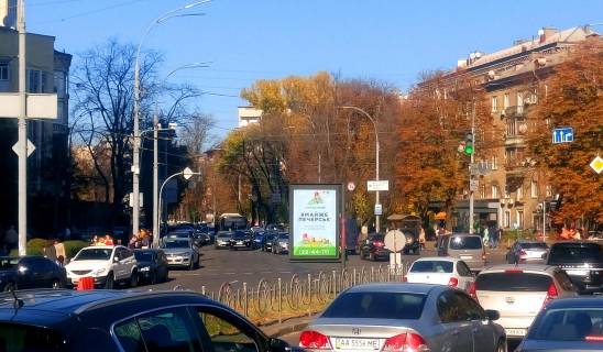 Видеоборд C в Киеве вул. Генерала Алмазова (Кутузова) ,  к Михайла Омеляновича-Павленка вул. (Суворова) и Кловскому сп., разделитель - 252653 фото 1