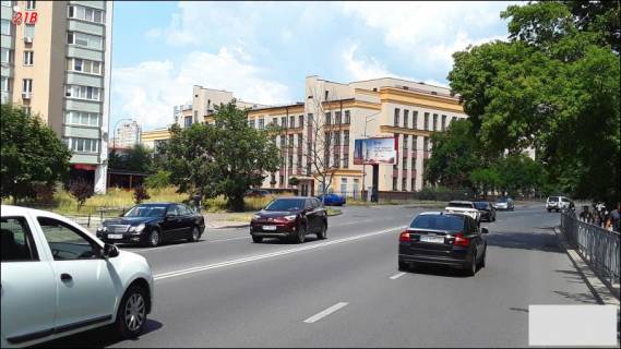 Призма B в Киеве, 6.00 x 3.00  Раїси Окіпної, 6, до станції метро "Лівобережна" - 55824 фото 1