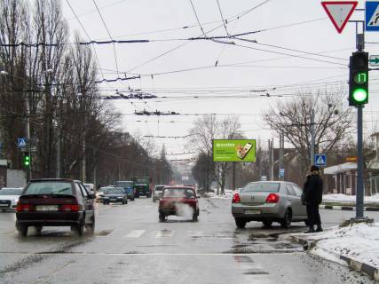 Призма A в Харькове, 3х6  Валентинівська вул.(навпроти б. № 31) - 399596 фото 1