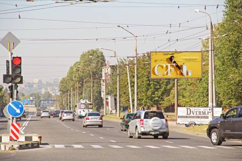 Билборд A в Харькове, 3х6  просп. Ювілейний (П'ятдесятиріччя ВЛКСМ ) 47/19, в центр (віл. Гв.-Широнінців) фото 1