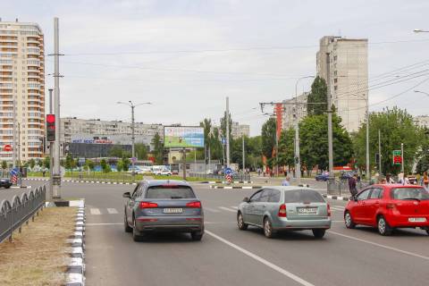 Призма A в Харькове Людвига Свободы пр-т (напротив д. № 62 по пр. Победы), VIP, из центра - 269033 фото 1