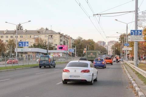 Билборд B в Харькове, 2,88х5,76  Науки пр-т - Отакара Яроша ул., м. Ботанический сад, из центра. Размер 5760х2880 фото 1