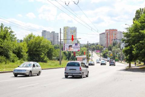 Билборд B в Харькове, 3х6  Гвардійців-Широнінців вул. (навпроти будинку № 47), в центр фото 1