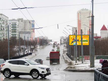 Билборд A в Харькове, 3х6  Гвардейцев Широнинцев ул. - Бучмы ул.,1а фото 1