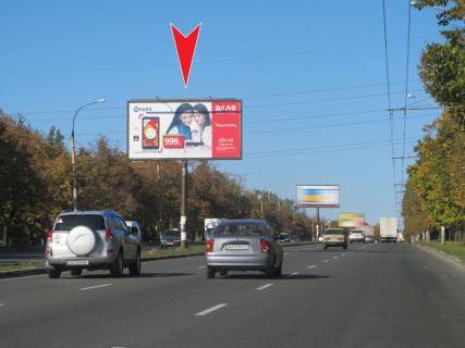 Билборд A в Харькове, 3х6  просп. Льва Ландау (50-річчя СРСР) 94 +  Ферганська вул., в центр фото 1