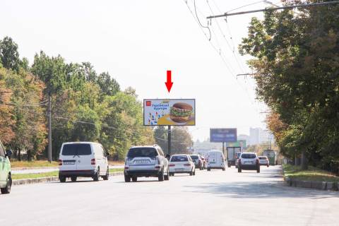 Билборд B в Харькове, 3х6  просп. Льва Ландау (50-річчя СРСР) 136, з центру фото 1
