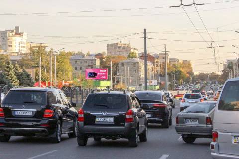 Билборд B в Харькове, 2,88х5,76  Науки пр-т, м. Научная, в центр Размер 5760х2880 фото 1
