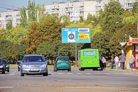 Білборд, Бігборд (Борд)  A у Харкові, 3х6  Героїв Праці вул., 37, в центр (Володимирівська церква) Фото 1