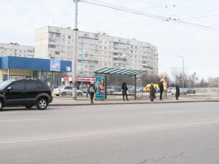 Ситилайт B в Харькове, 1,24х1,84  Петра Григоренко, 4-Б (остановка "Олимпийская"), в центр фото 1