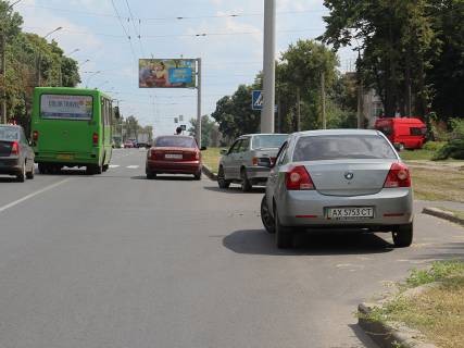 Білборд, Бігборд (Борд)  A у Харкові, 3х6  просп. Байрона (Героїв Сталінграда), 6, з центру Фото 1