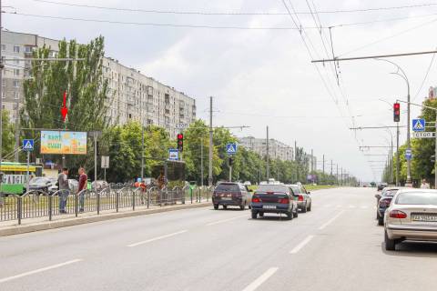 Билборд B в Харькове, 3х6  Перемоги пр-т, 70-Д, в центр фото 1