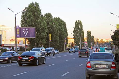 Призматрон, Призма B у Харкові, 3х6  Героїв Праці вул., 9, з центру (VIP) (Дафі) - 382448 Фото 1