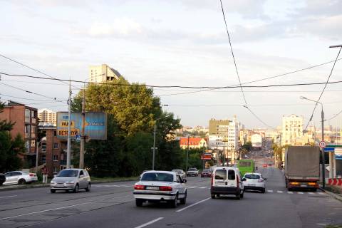 Призма B в Харькове, 3х6  Полтавский шлях ул., 86, в центр - 383037 фото 1