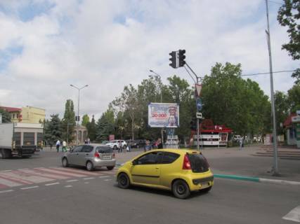 Білборд, Бігборд (Борд)  A у Чорноморськ (Іллічівськ), 3х6  перехрестя пр.Миру, вул.1Травня Фото 1