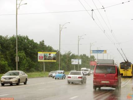 Билборд B в Киеве ул. Братиславская 01 / за повортом на просп. Лесной; 500 м до ГМ "Эпицентр" со стор. м. "Черниговская" (возле АЗС ТНК) фото 1