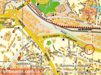 Білборд A у Києві вул. Саперно-Слобідська 04, заїзд на парковку гіпермаркету Лєруа Мерлен, Світлофор, напрямок до Південного мосту схема