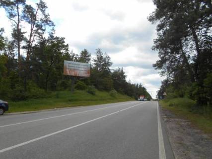 Билборд B в с. Плюты Конча-Заспа, траса Р-02, км 35+330 ліво, поворот до  котедж. містечка "Плютово", м. Українка, перед АЗС "БРСМ" фото 1